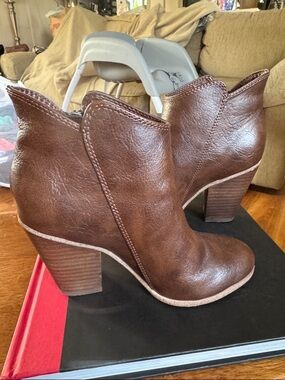 Michael Shannon Brown Leather Ankle Booties with Stacked Heel